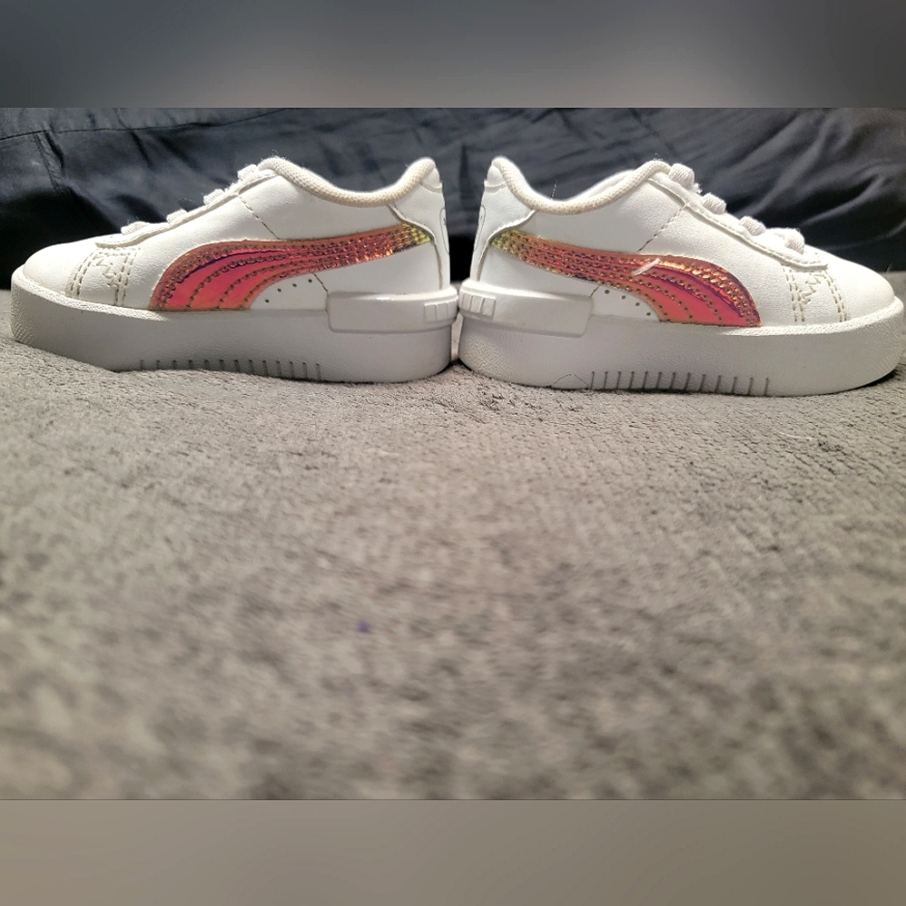 Kids Puma white iridescent shoes - Picture 5 of 11